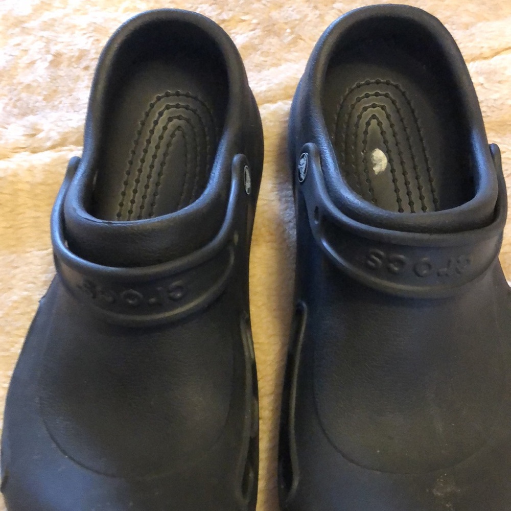 Croc shoes 3399